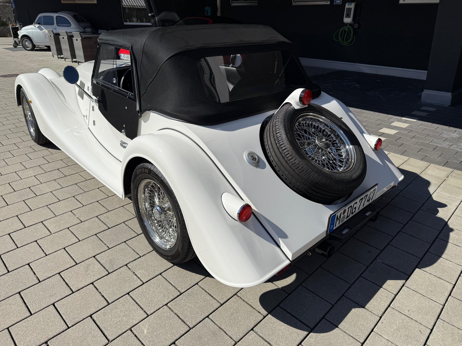 Morgan Plus 4 — photo 9